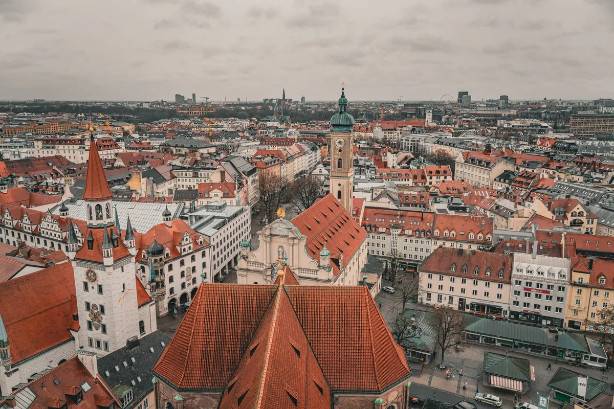 Blick über die Dächer der Münchner Altstadt